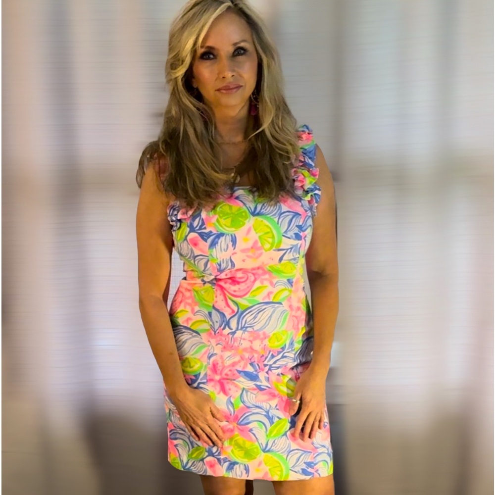 Lilly Pulitzer Steffi Stretch Shift dress.